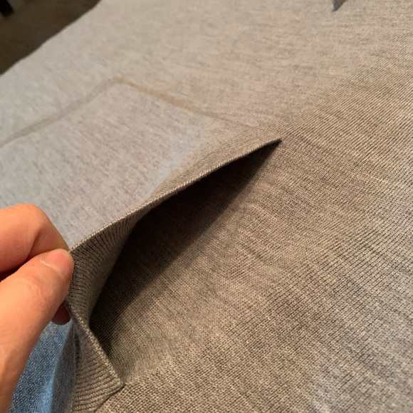 lululemon athletica woman’s poncho - Picture 2 of 4